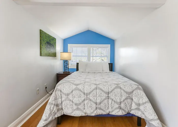 Newly-renovated Comfortable Studios Near All NOLA Hot Spots